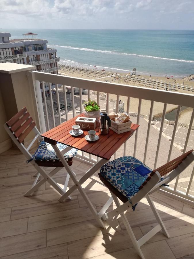 דירות נטונו La Terrazza Sul Tirreno מראה חיצוני תמונה